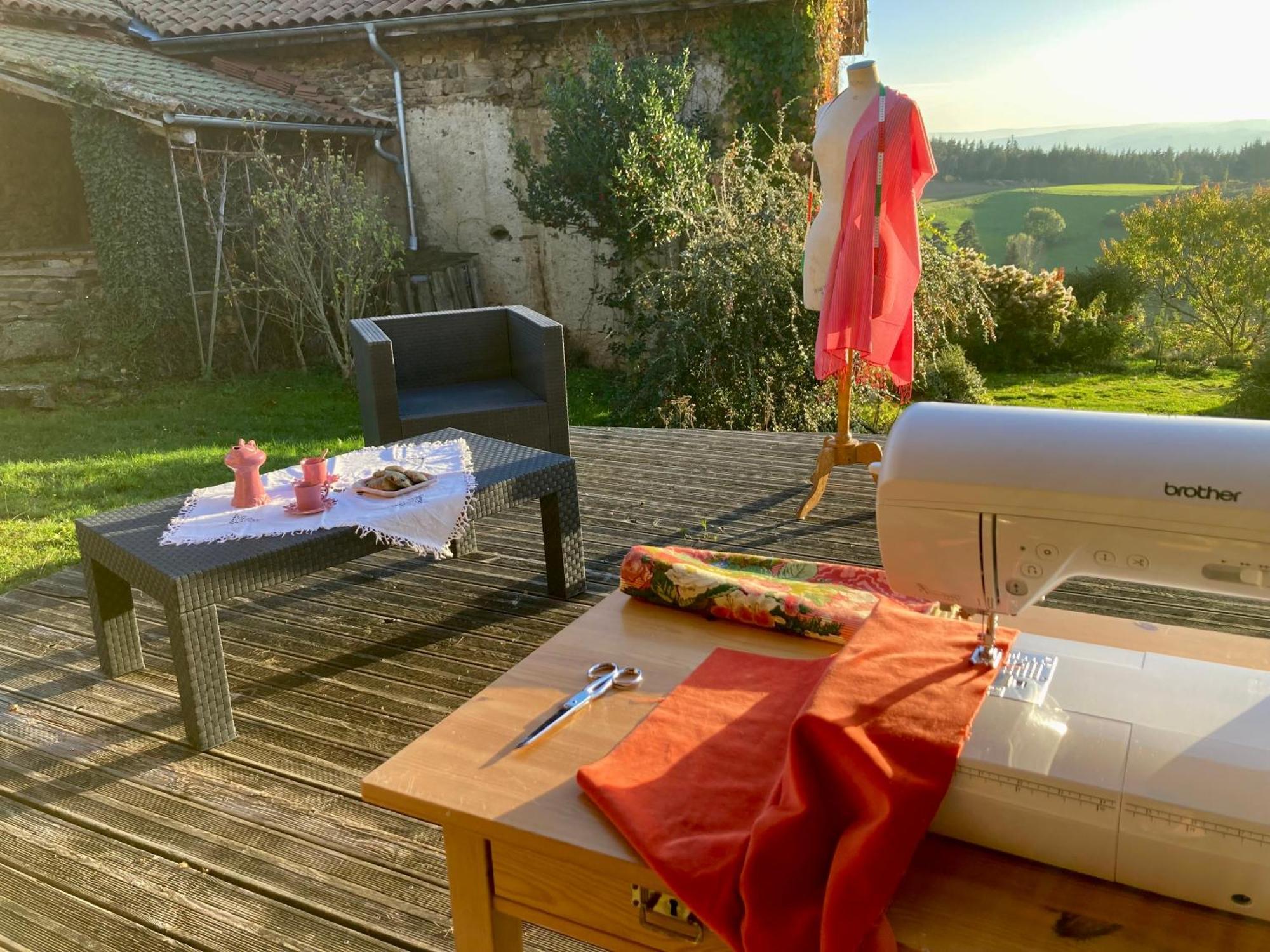 Eco-Gite Cottage Panoramique, Terrasses, Baby Foot, 150 M2 Renove Et Agrandi En 2024, Activites Proposees Champagnac-le-Vieux Luaran gambar
